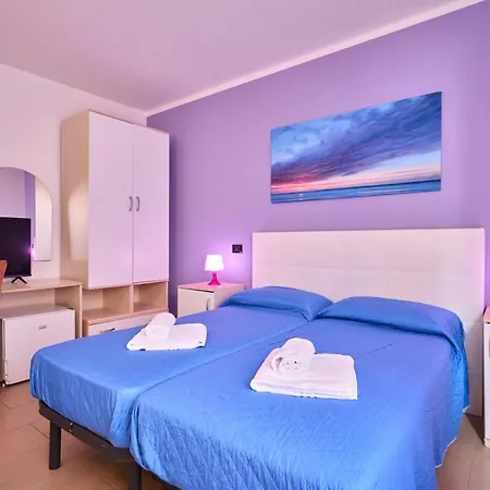 Hotel Del Mar 3*
