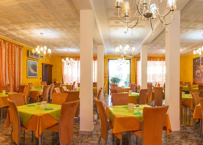 Del Mar Отель 3*